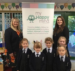 Helen Jeys Headmistress with Laura Earnshaw and year 1 girls