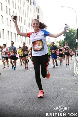 Rowdah Charbak running 10K London Run to raise money for Syria Relief