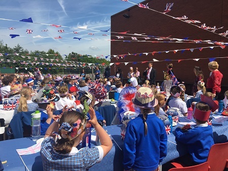 Royal Wedding tea party, picture 4