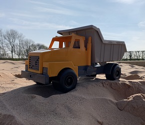 Sandpit toy | Red House Farm