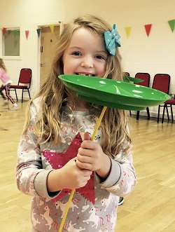 Young-girl-at-Performing-Arts-class