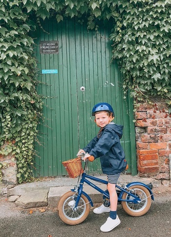 Child on bike, Bobbin Bicycles priducts