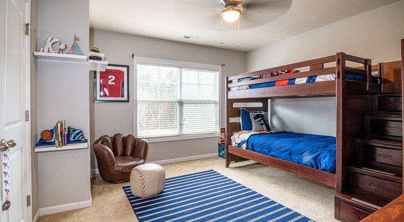 Bunk Bed in a Boy's Room | pexels curtis adams