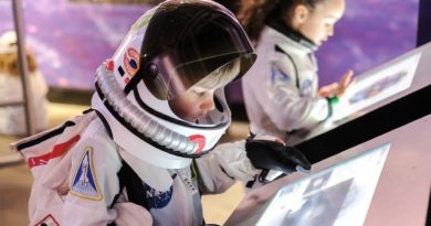 Astro kids at the Jodrell Bank's exhibition