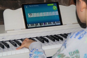 Learn instrument with Simply Pianno app
