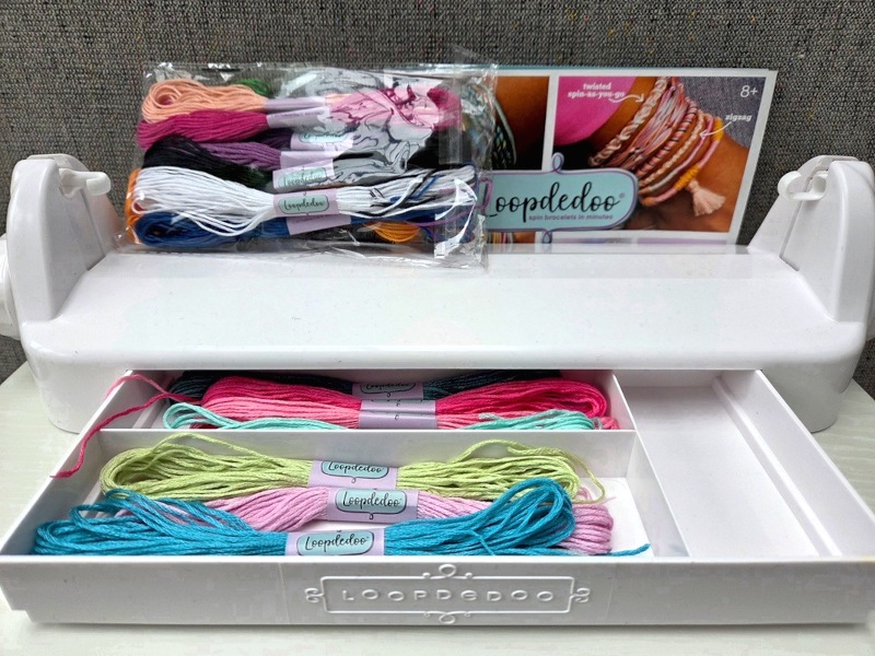 Loopdedoo Friendship Bracelet Maker