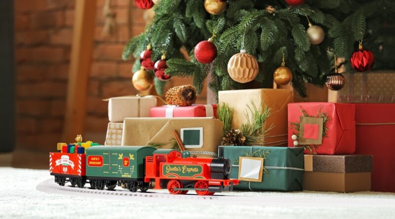 Hornby R9363M Santa's Express Train under Xmas tree