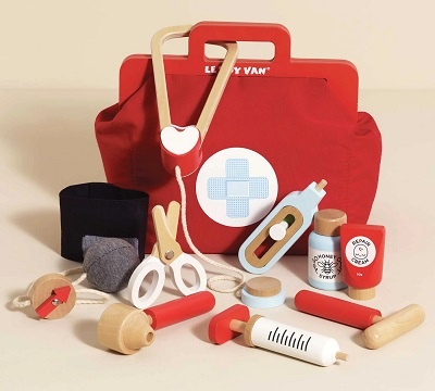 Vintage doctor roleplay wooden kit | Le Toy Van