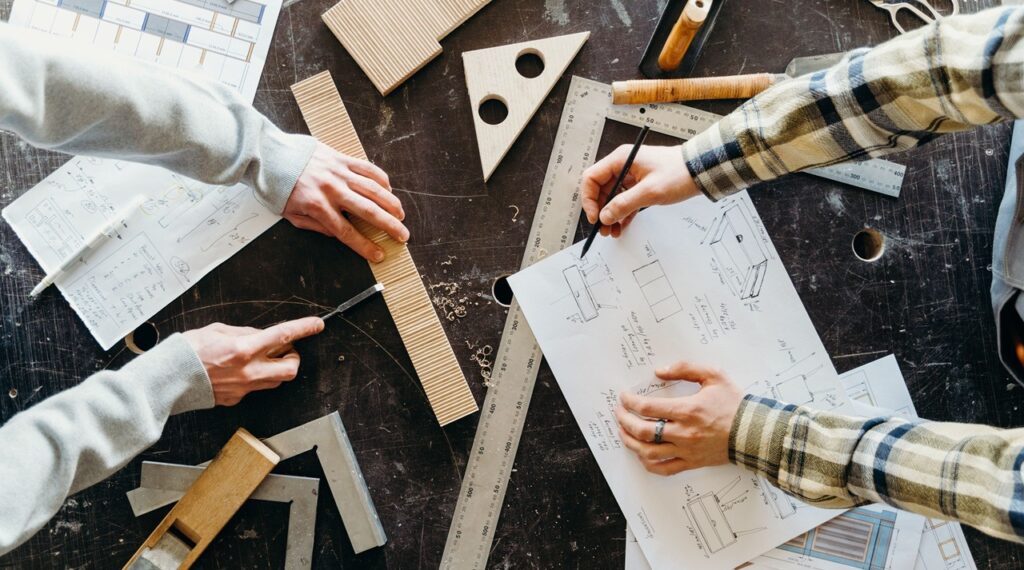 Measuring and drawing
