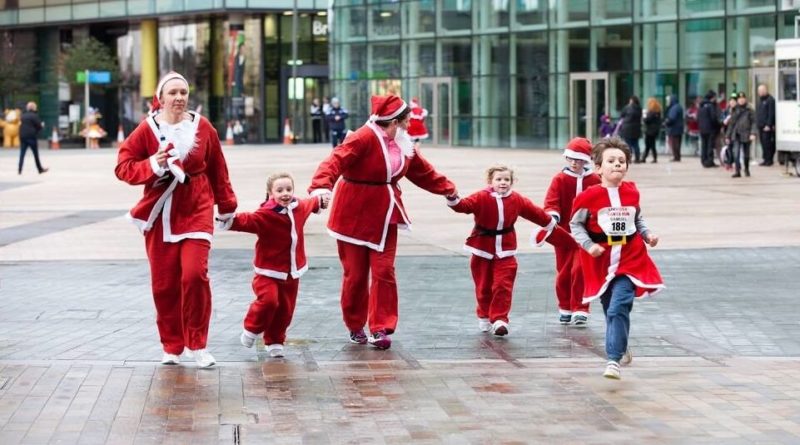 Family runs at MediaCityUK Jingle Bell Jog