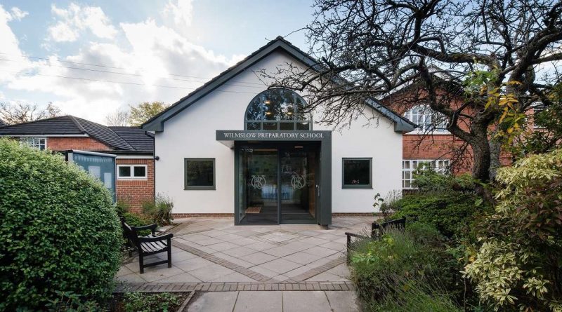 Wilmslow Preparatory School, the entrance