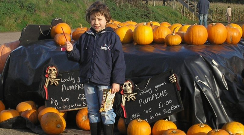 Girl with Haloween pumpkins